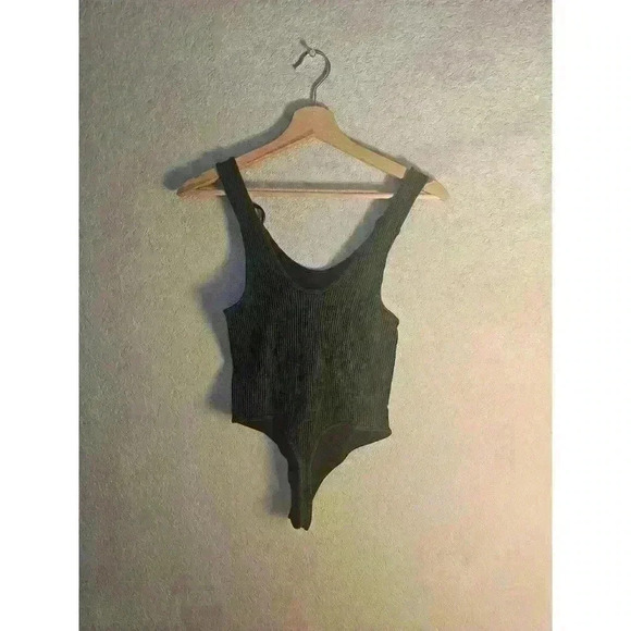 Black/gray thong body suit - Picture 3 of 6